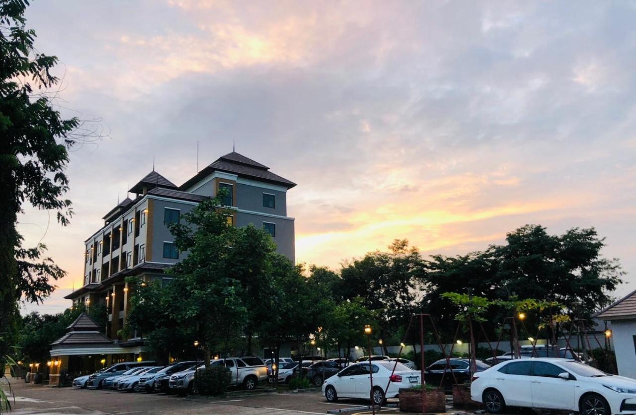 The Green Residence 304 Si Maha Phot Luaran gambar