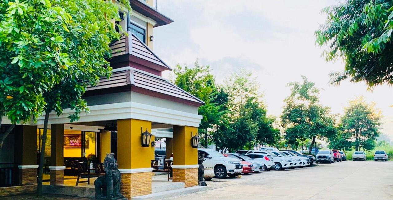 The Green Residence 304 Si Maha Phot Luaran gambar