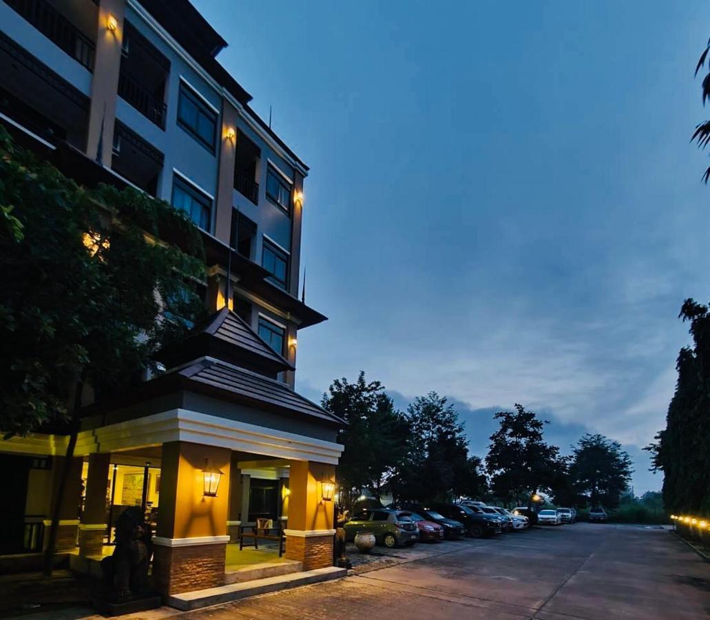 The Green Residence 304 Si Maha Phot Luaran gambar