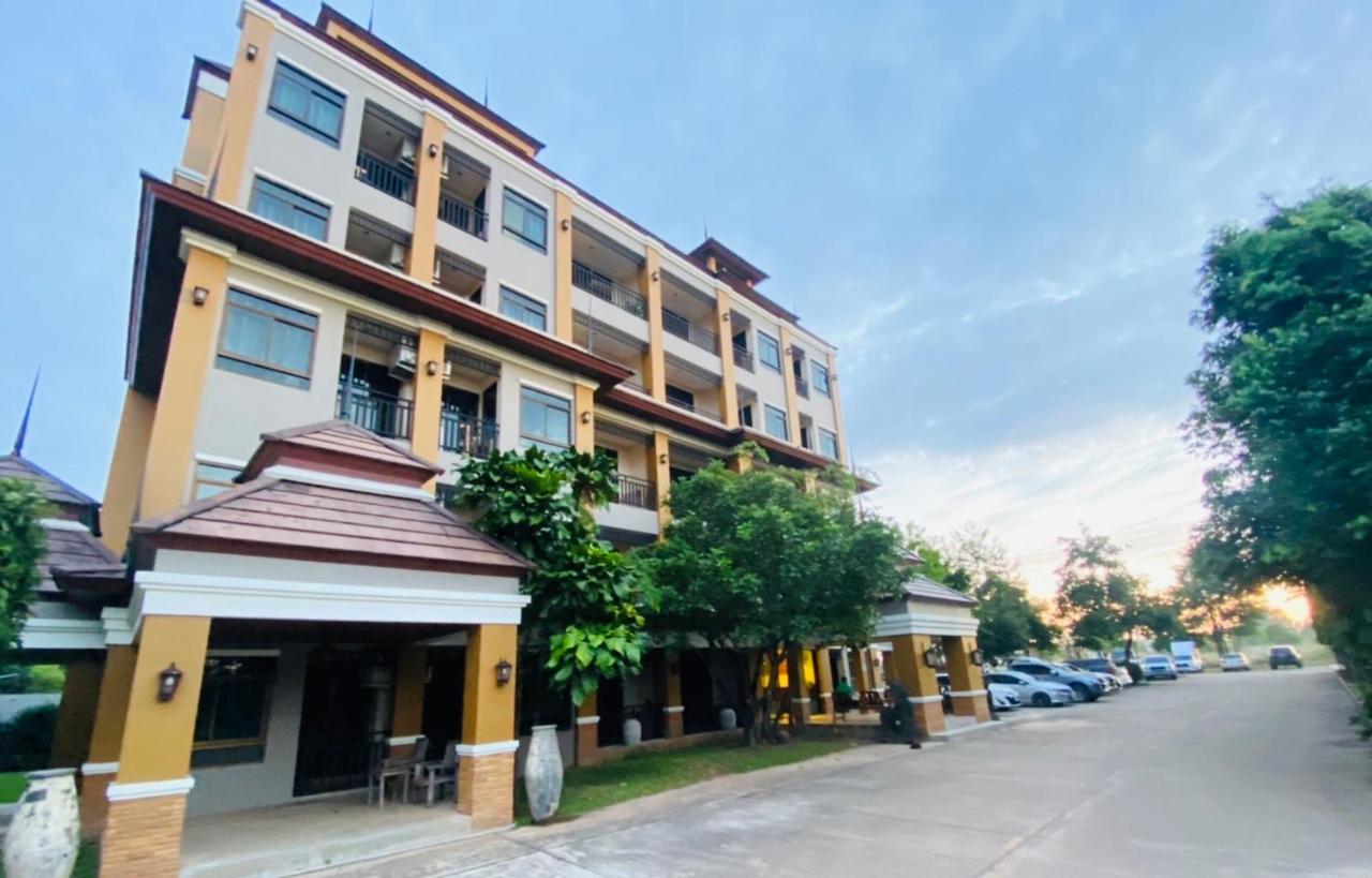 The Green Residence 304 Si Maha Phot Luaran gambar