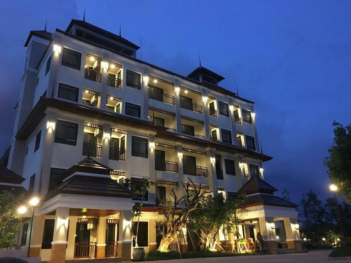 The Green Residence 304 Si Maha Phot Luaran gambar
